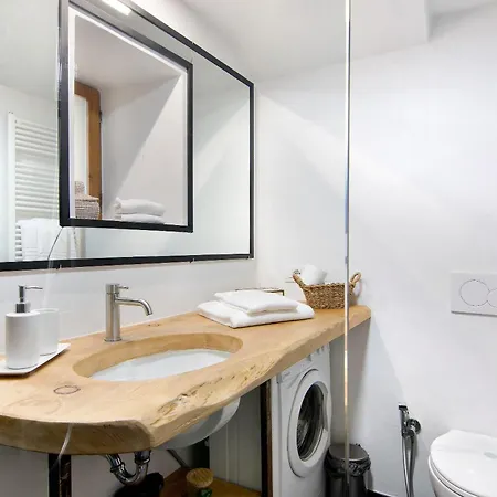 Appartement Renovated Barn Of The Year 1500 Moltrasio